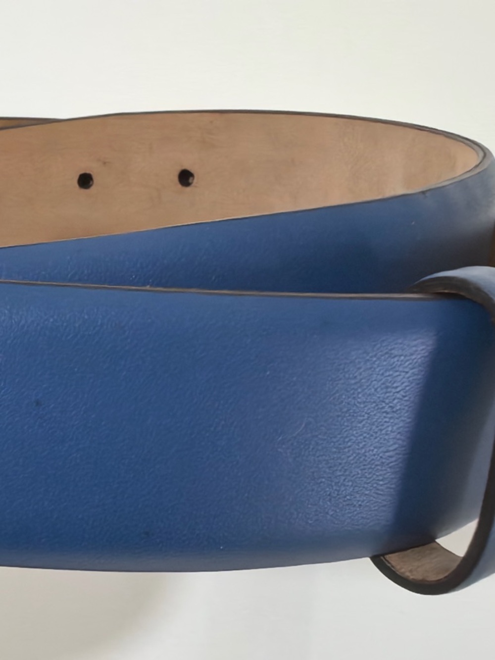 Gucci Men’s Blue Leather Belt with Silver-Tone Buckle (Logo Plaque) - Picture 5 of 5